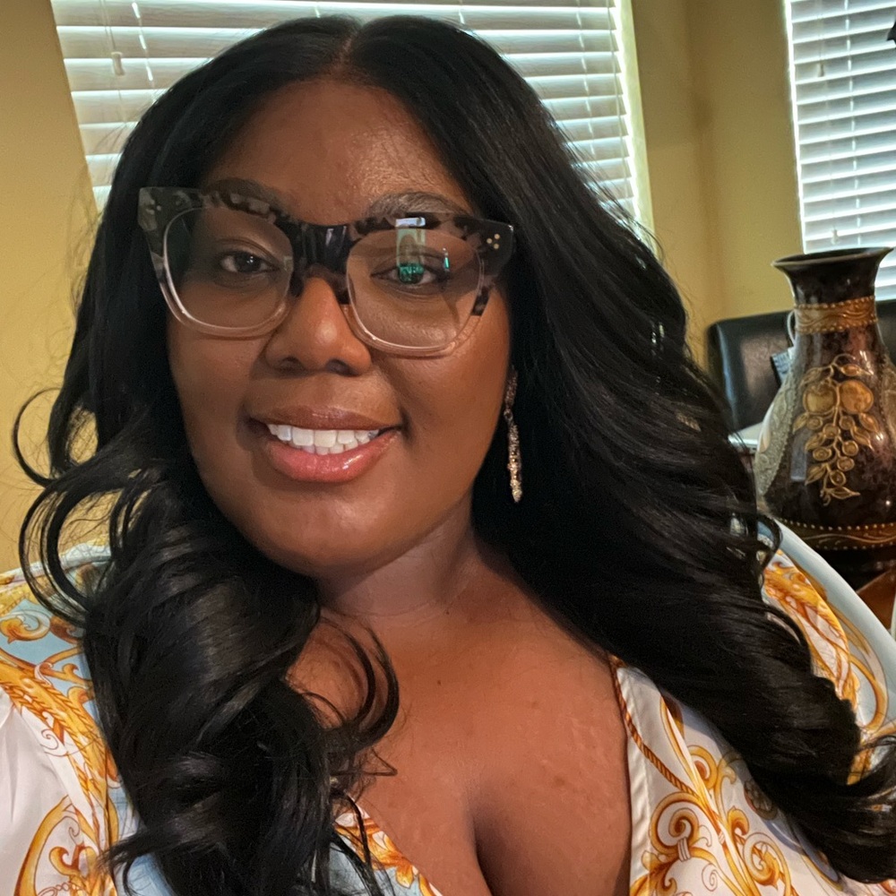 Meet your Posher, Shaniah